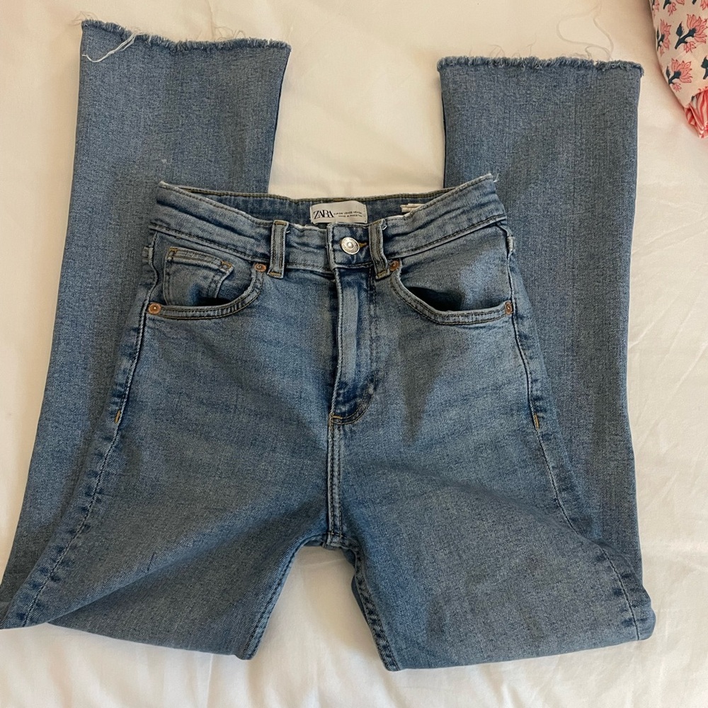 Zara jeans size 2